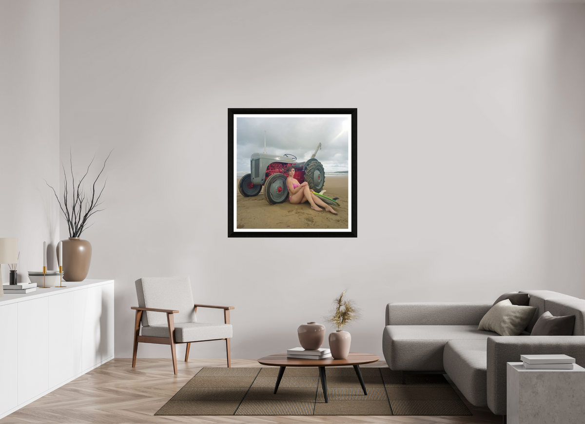 40 x 40″, Ebony Stockholm 50mm Surf's Up!