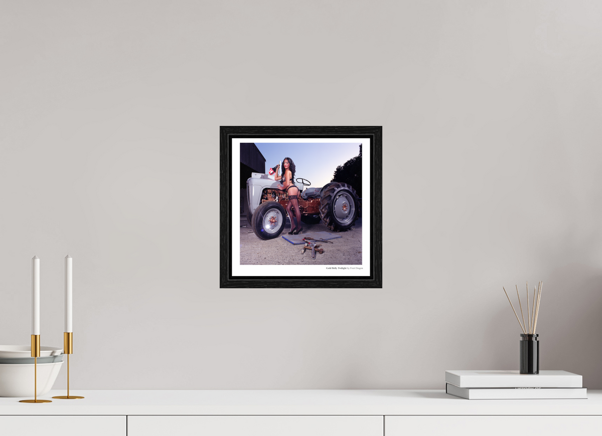 10 x 10″, Floater Frame Gold Belly Twilight